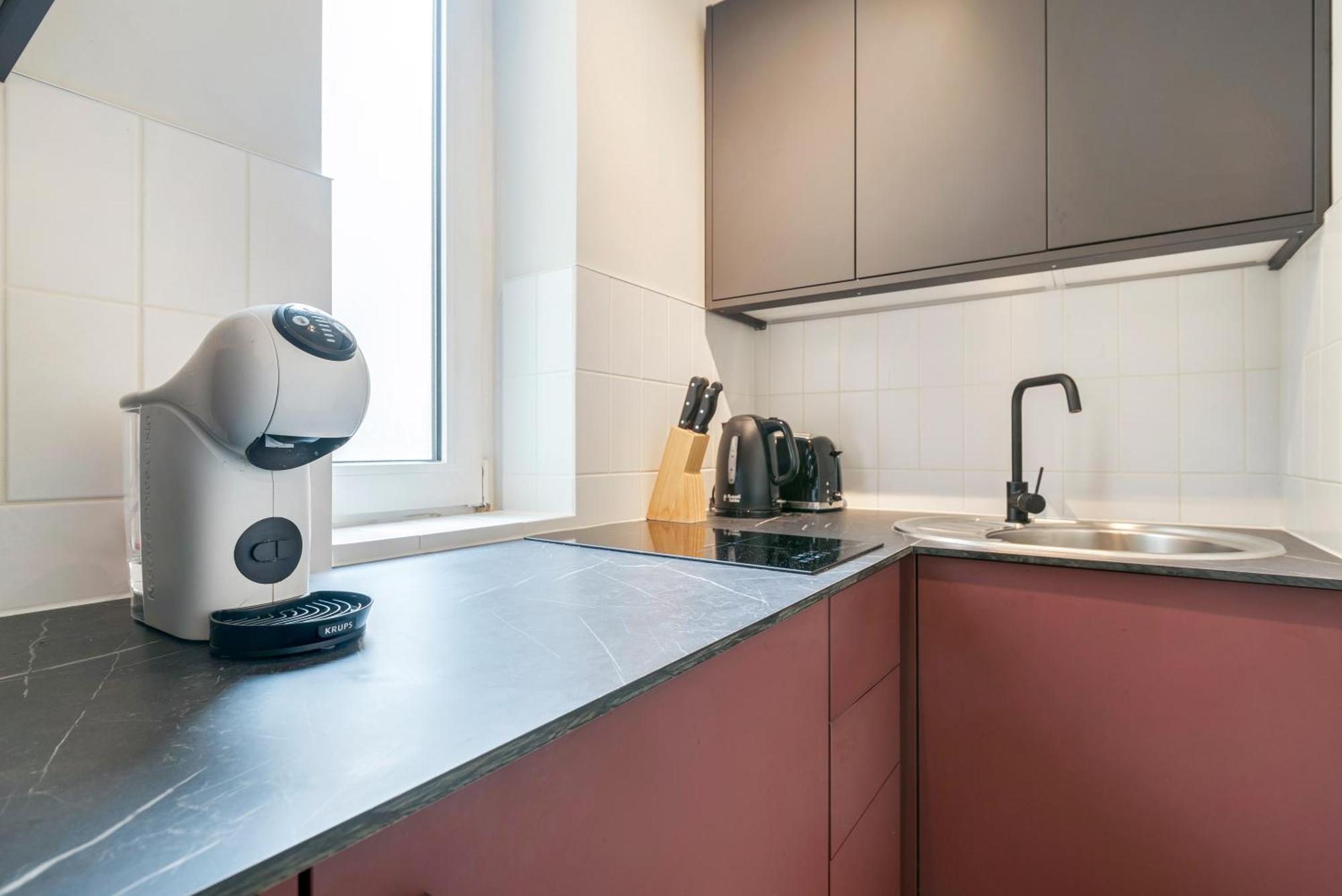 Elegant In Chelsea Apartment London